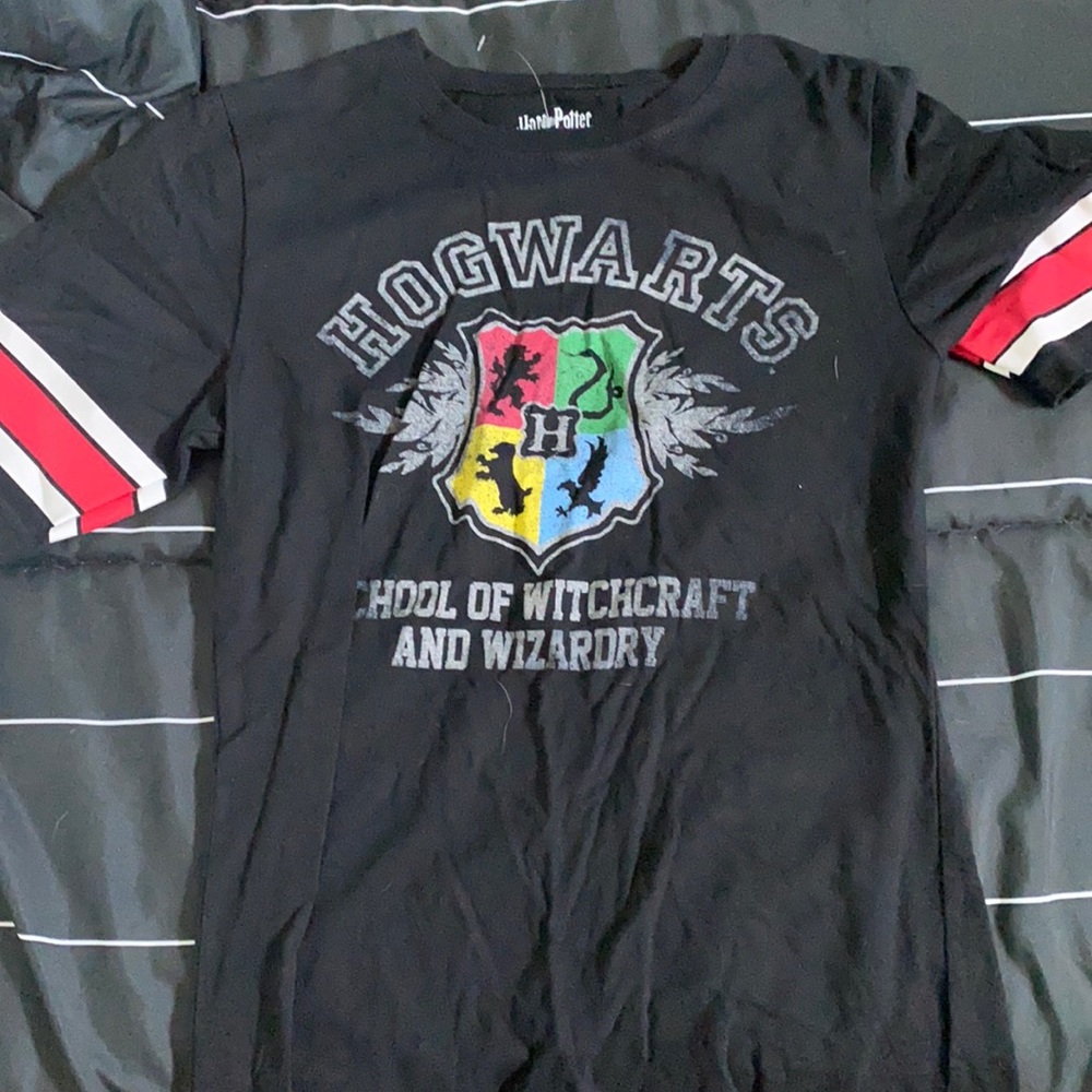 Women’s size large Harry Potter shirt